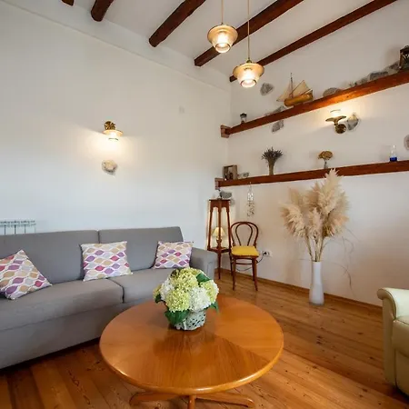 Holiday home Mima, Kuca Za Odmor Jurdani