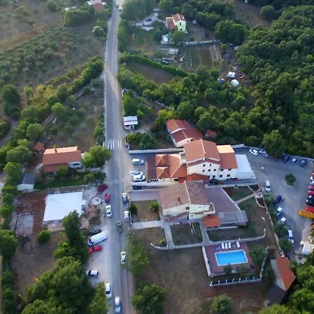 Holiday home Kuca Za Odmor Mima Marcana